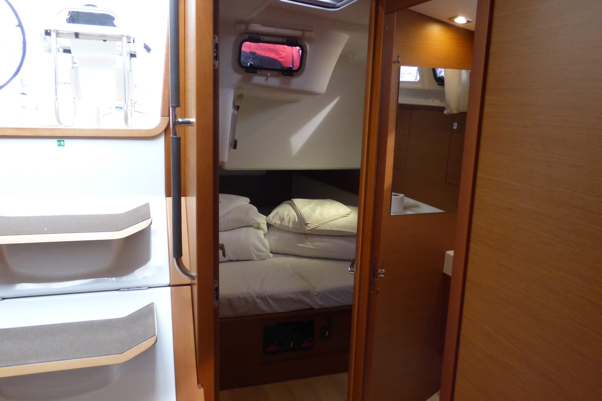 Cabin on Geronimo, a Jeanneau Sun Odyssey 519 sailboat at Grad Kaštela, Croatia