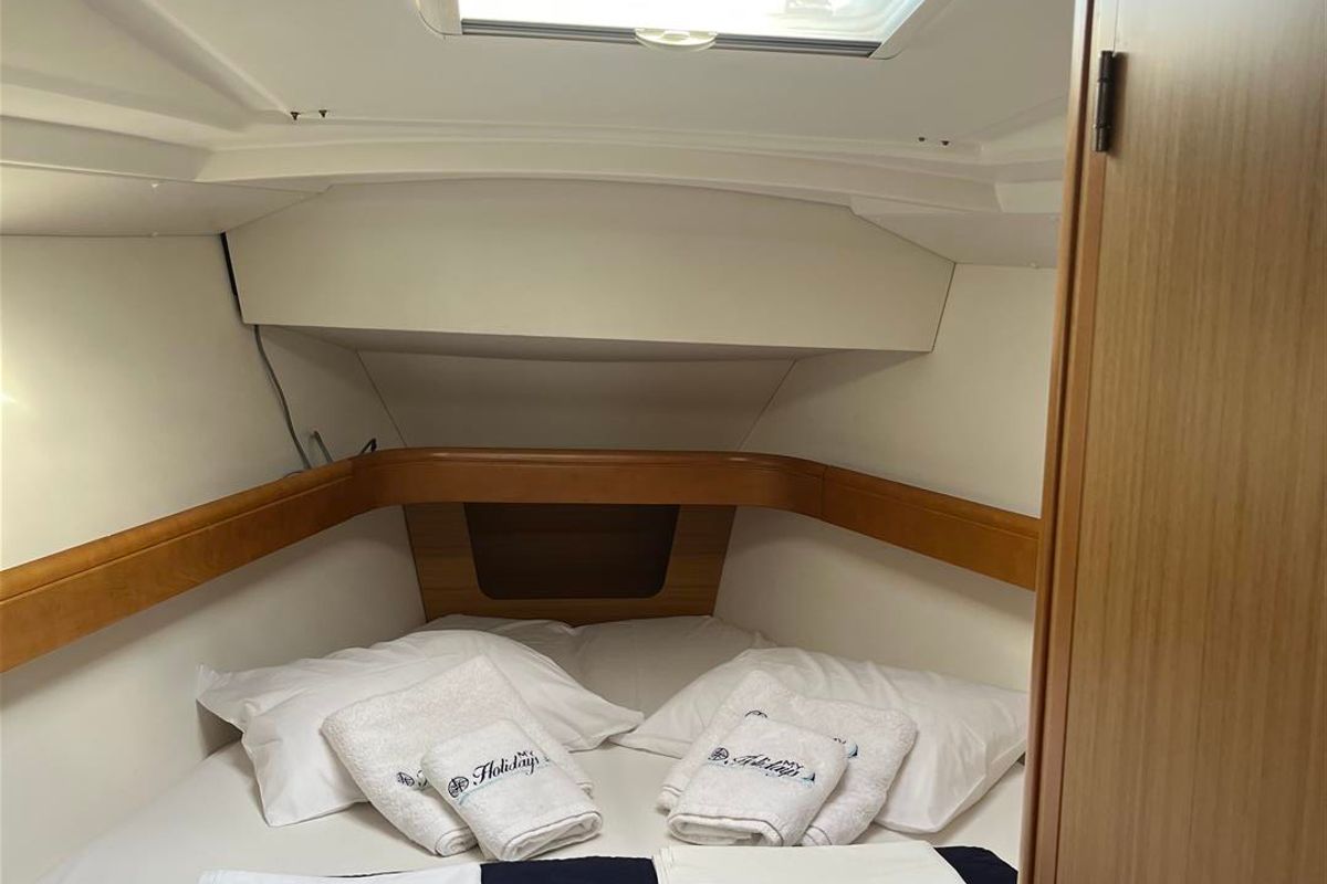 Cabin on Waterproof, a Jeanneau Sun Odyssey 42 i sailboat at Lavreotiki Municipal Unit, Greece