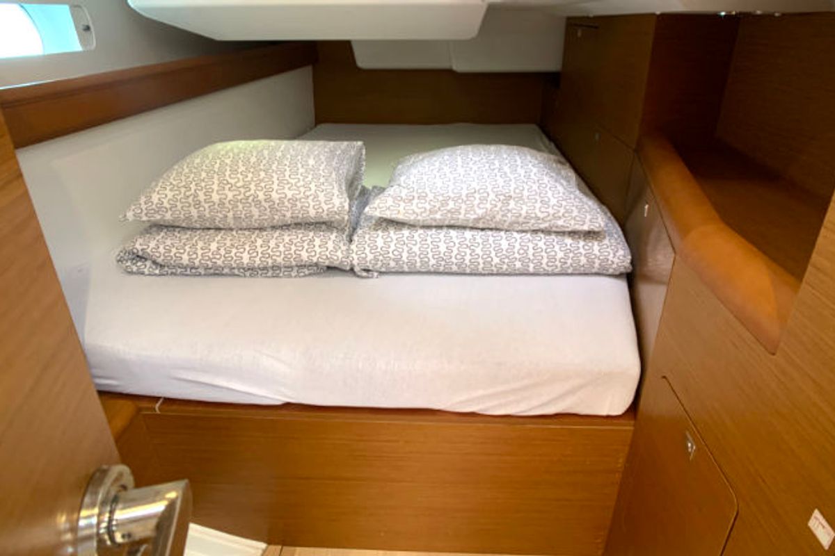 Cabin on Anna, a Jeanneau Sun Odyssey 479 sailboat at Općina Rogoznica, Croatia