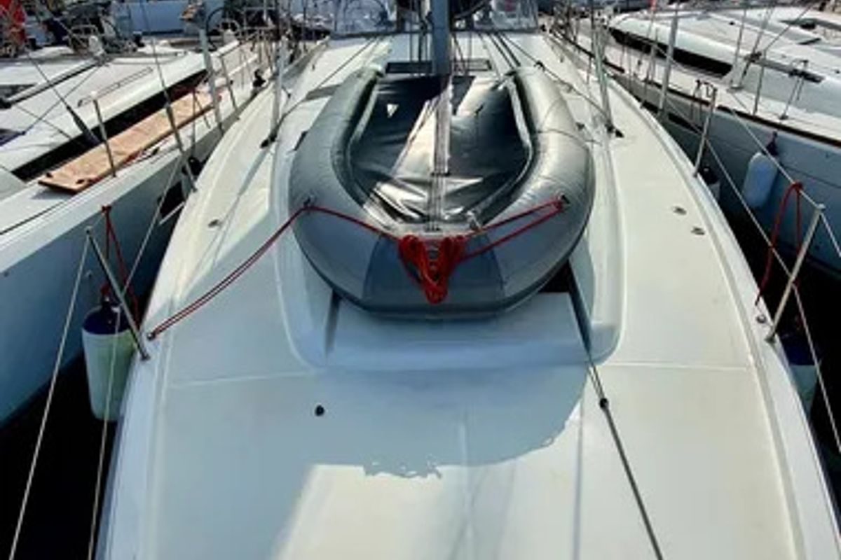 Deck of Dalion, a Jeanneau Sun Odyssey 490 sailboat at Kontokali, Greece