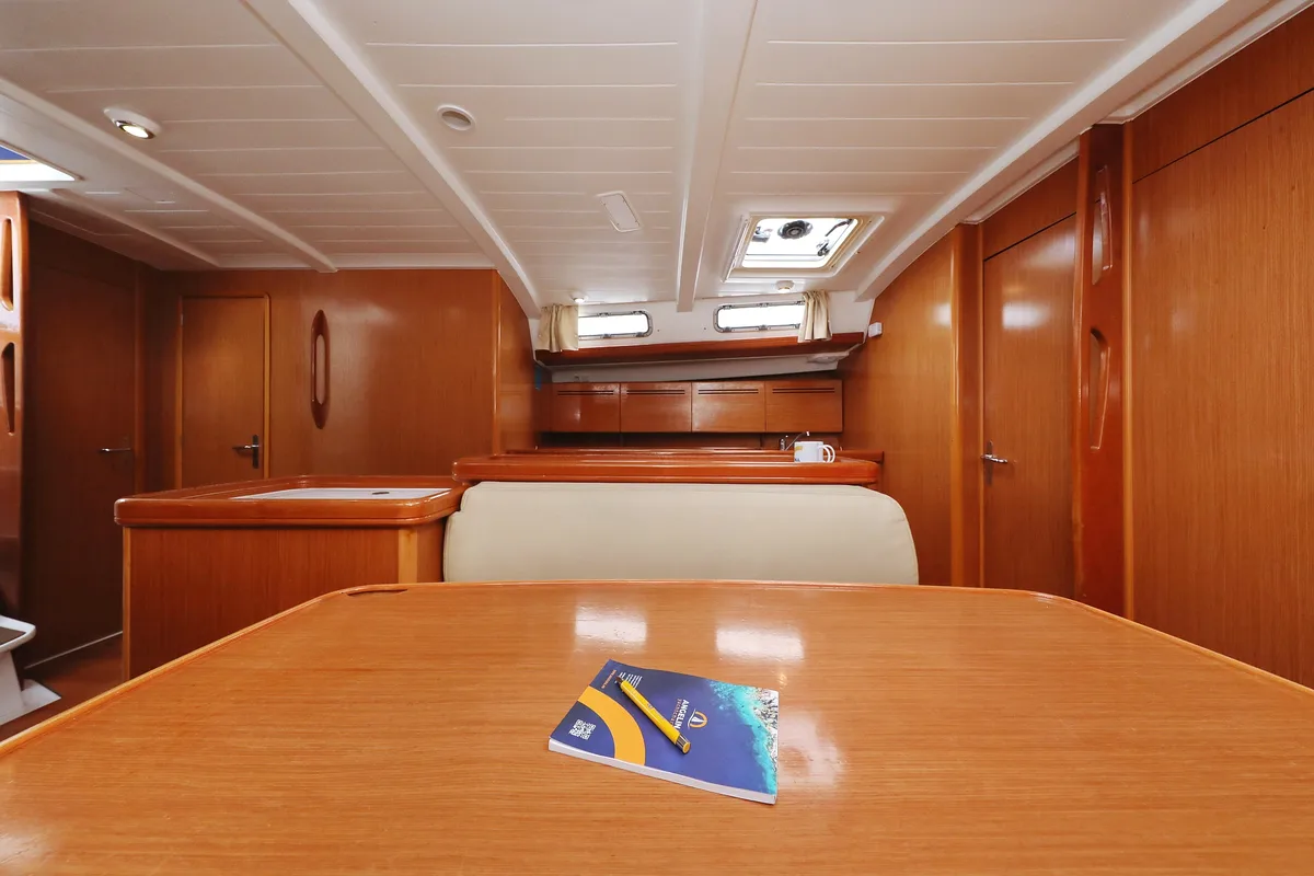 Salon of Kristina II, a Beneteau Cyclades 50.5 sailboat at Općina Sukošan, Croatia
