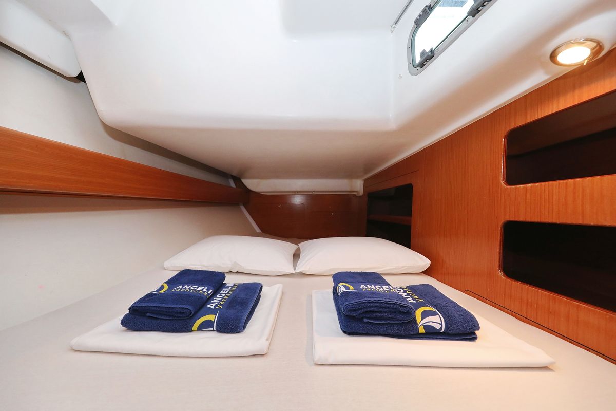 Cabin on Kristina II, a Beneteau Cyclades 50.5 sailboat at Općina Sukošan, Croatia