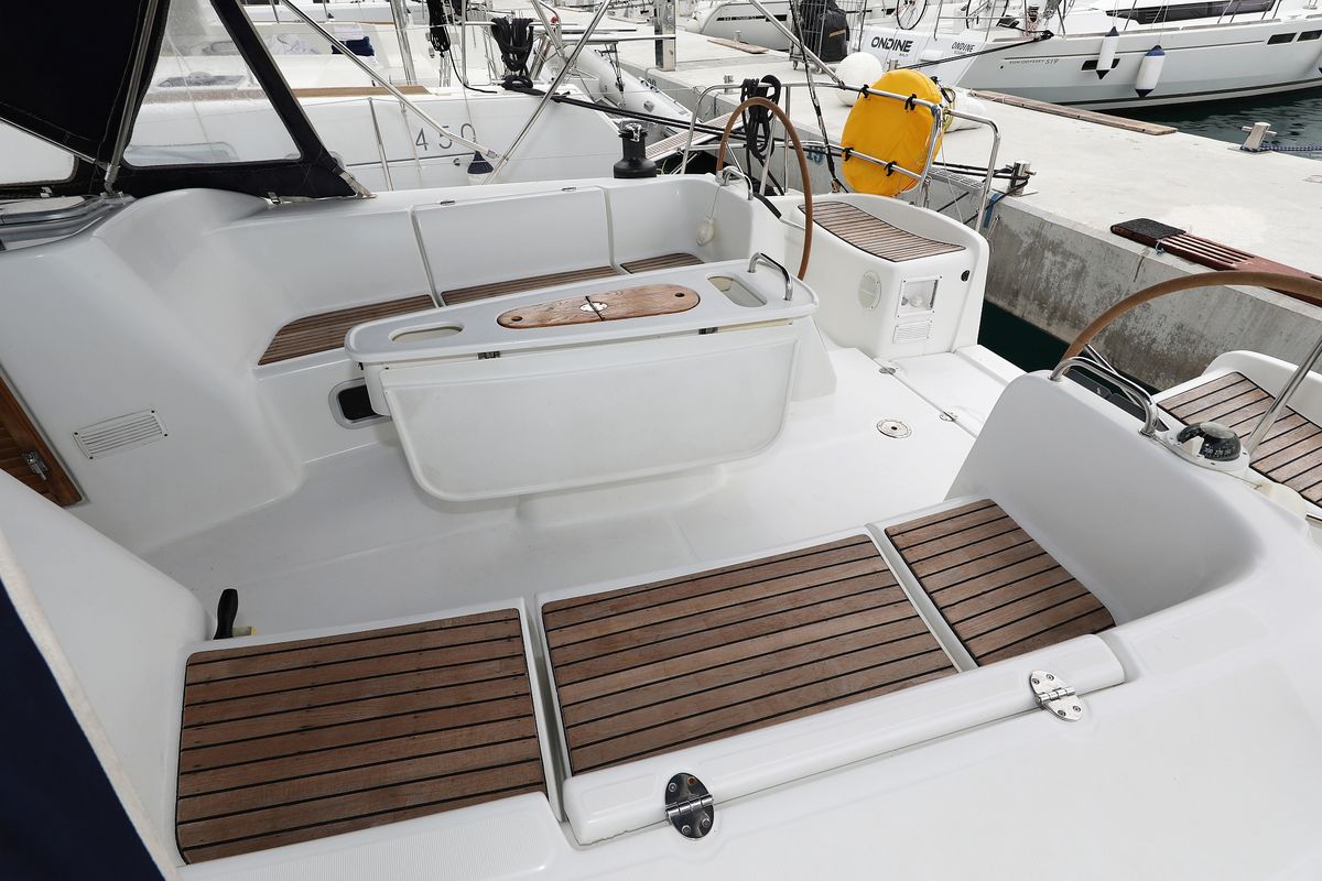 Cockpit of Kristina II, a Beneteau Cyclades 50.5 sailboat at Općina Sukošan, Croatia