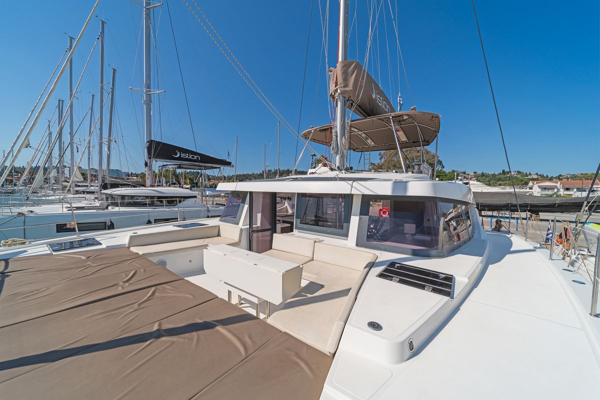 Cabin on Laguana, a Bali 4.8 catamaran at Gouvia, Greece