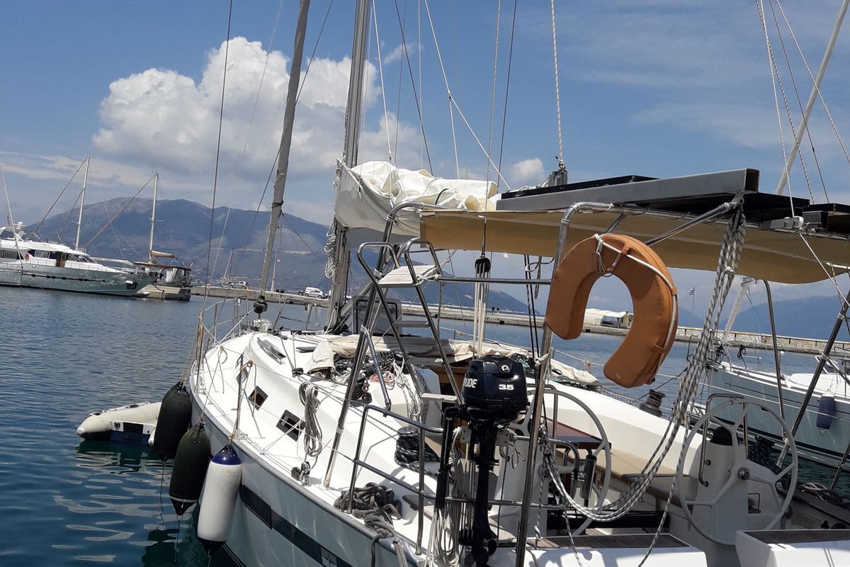 Exterior view of Canenas, a Bavaria 40 Cruiser S sailboat at Sami Municipal Unit, Greece