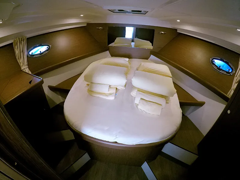 Cabin on Mandalina II, a Beneteau Antares 36 yacht at Grad Šibenik, Croatia