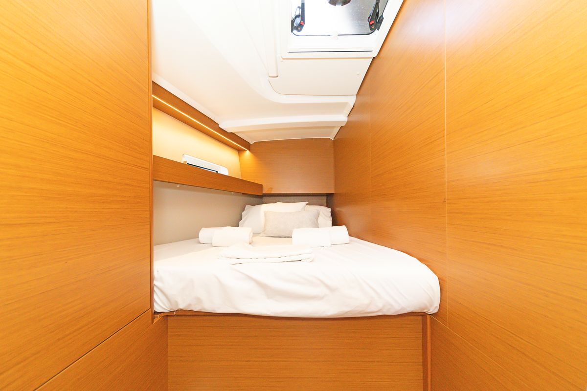 Cabin on Pileas, a Jeanneau Sun Odyssey 490 sailboat at Gouvia, Greece