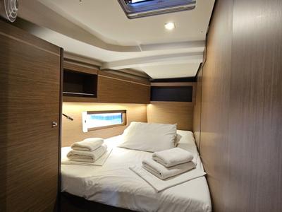 Cabin on Julia, a Beneteau Oceanis 46.1 sailboat at Municipal Unit of Rhodes, Greece