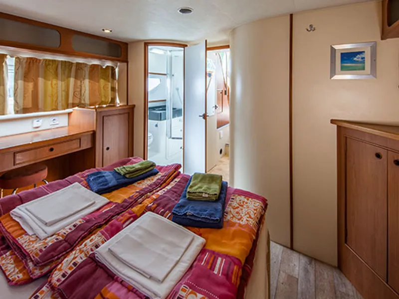Cabin on E400-42, a Pénichette Europa E.400 motorboat at Argens-Minervois, France