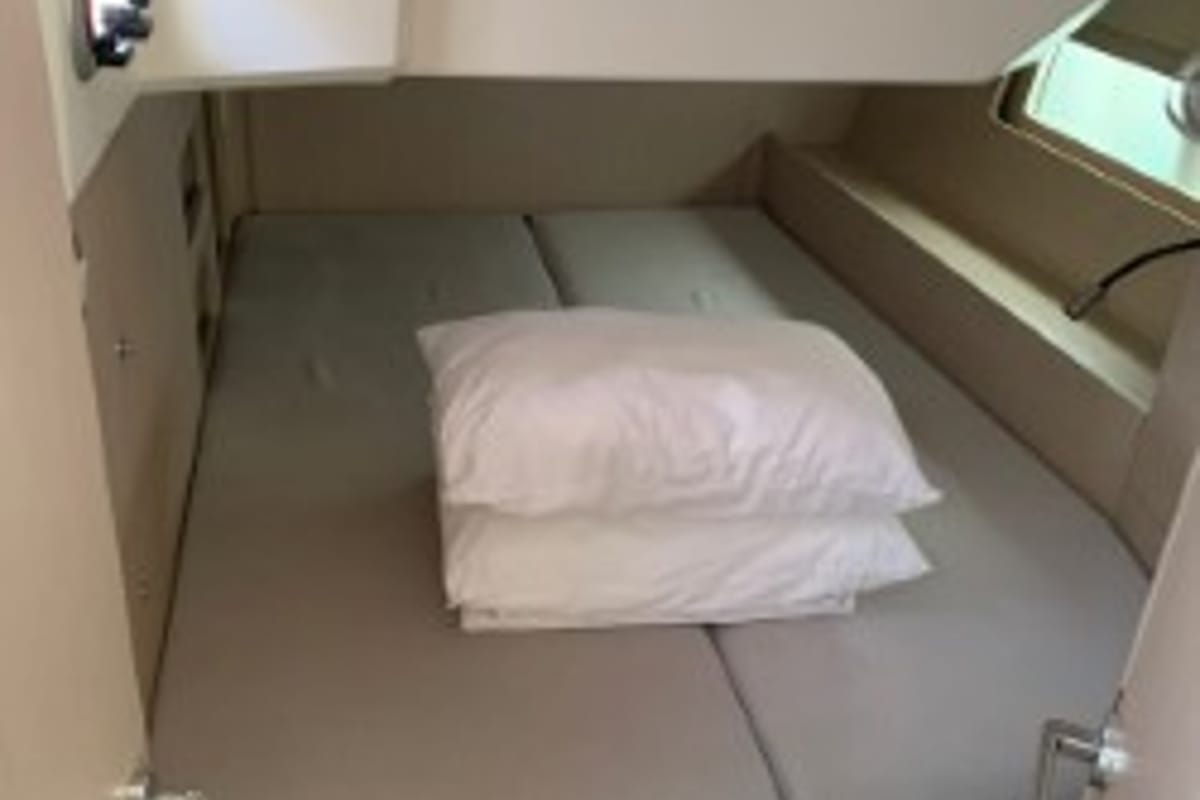 Cabin on Kebiwan, a Beneteau Oceanis 46.1 sailboat at Athens, Greece