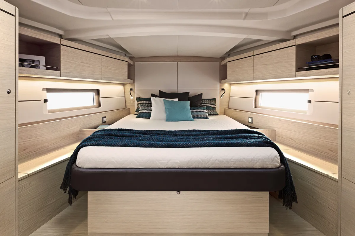 Cabin on Kebiwan, a Beneteau Oceanis 46.1 sailboat at Athens, Greece