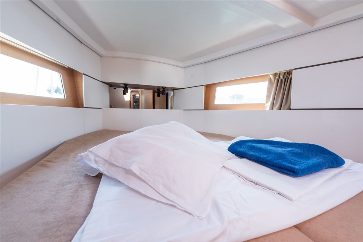 Cabin on RUSALKA, a Beneteau Oceanis 38 sailboat at Općina Medulin, Croatia