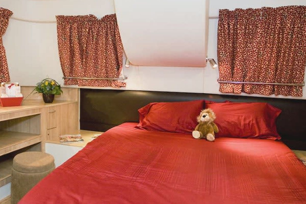 Cabin on Royal Mystique A - Comfort Plus 16, a Cygnet Royal Mystique motorboat at Rheinsberg, Germany