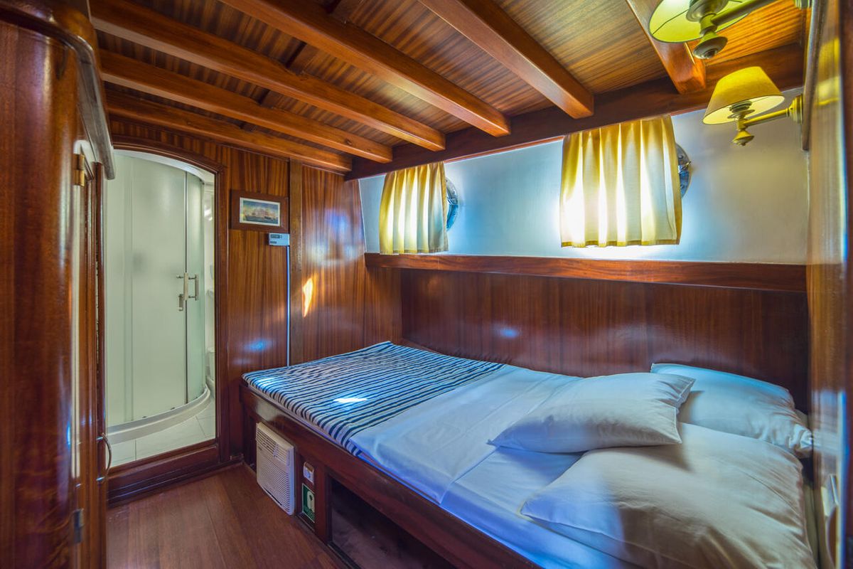 Cabin on Alisa, a Aegean Yacht Alisa yacht at Stobreč, Croatia