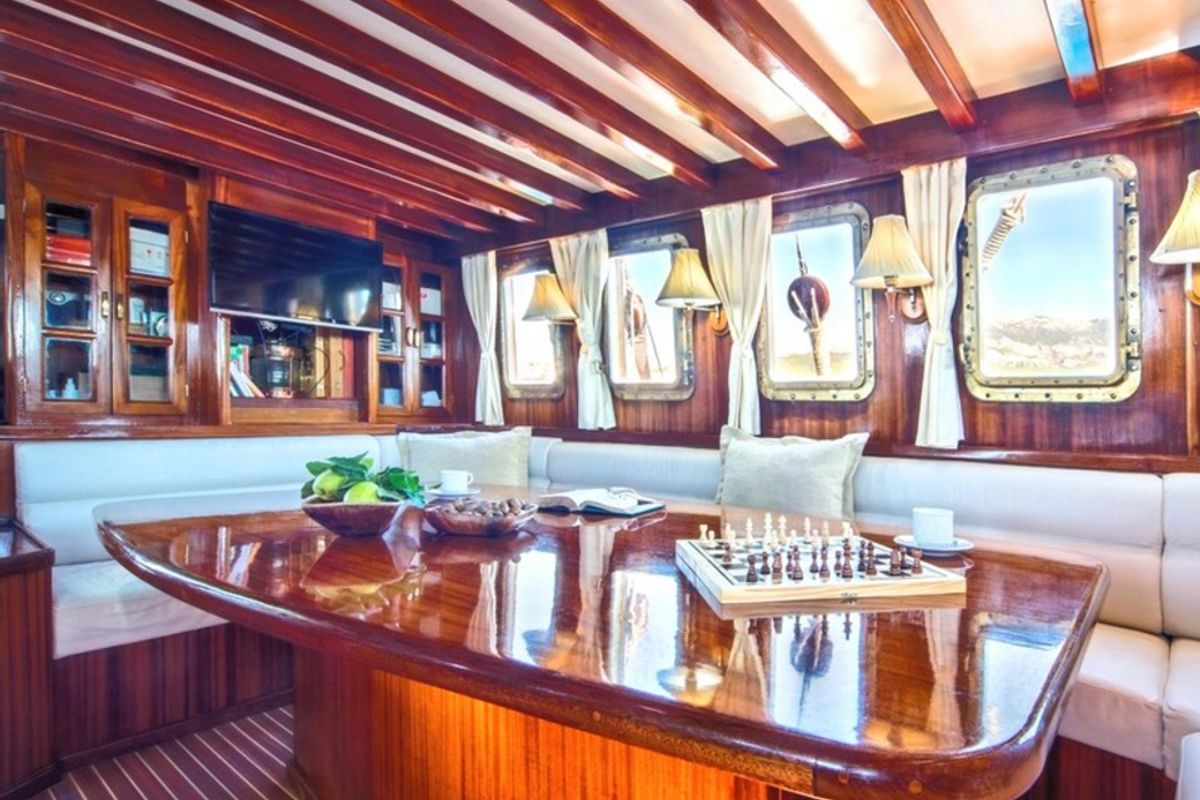 Salon of Alisa, a Aegean Yacht Alisa yacht at Stobreč, Croatia