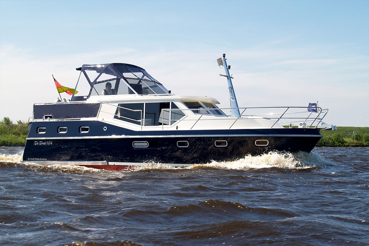 Deck of Drait 131, a De Drait Renal 36 motorboat at Drachten, Netherlands