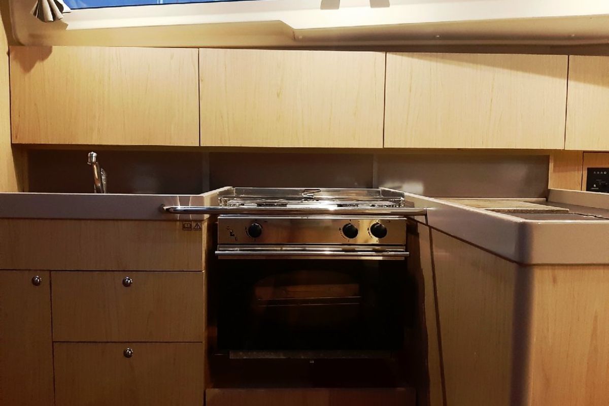 Cabin on Kos 41.4, a Beneteau Oceanis 41.1 sailboat at Volos Municipality, Greece