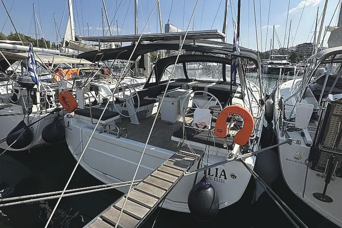 Exterior view of ILIA, a Beneteau Oceanis 46.1 sailboat at Athens, Greece