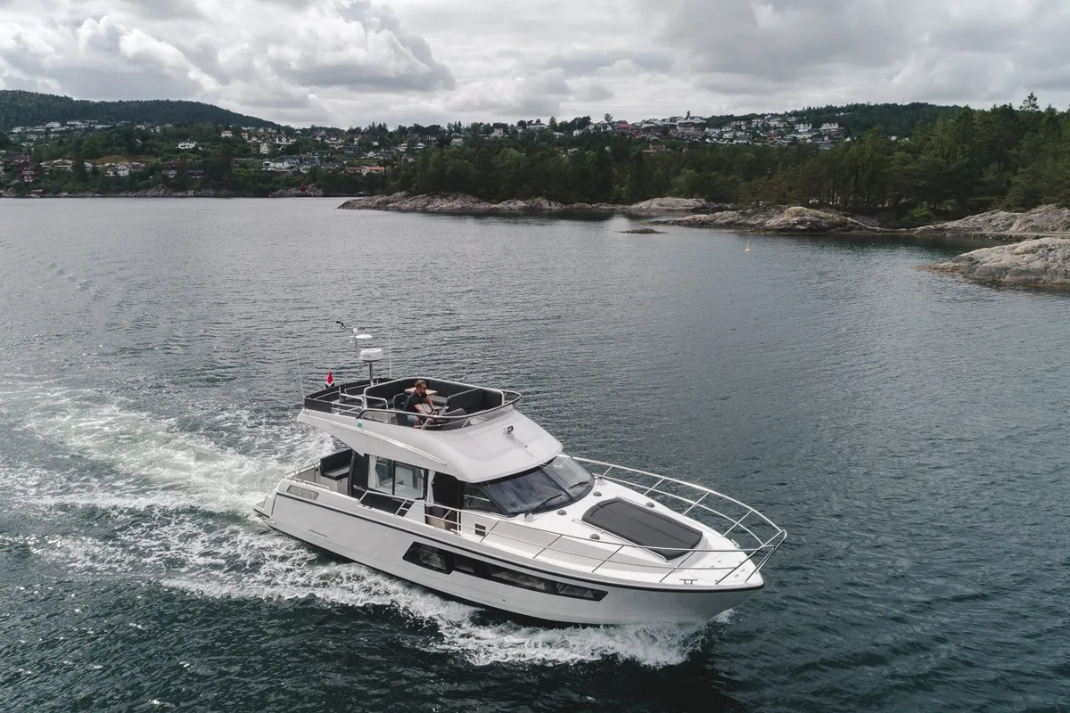 Exterior view of No Name, a Viknes Skilso 39 FLY yacht at Općina Sukošan, Croatia