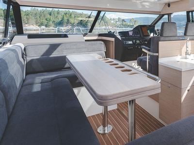 Salon of No Name, a Viknes Skilso 39 FLY yacht at Općina Sukošan, Croatia