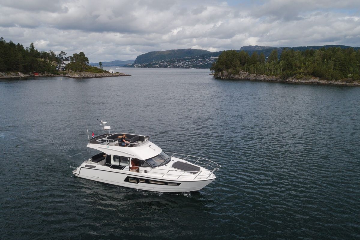 Exterior view of No Name, a Viknes Skilso 39 FLY yacht at Općina Sukošan, Croatia