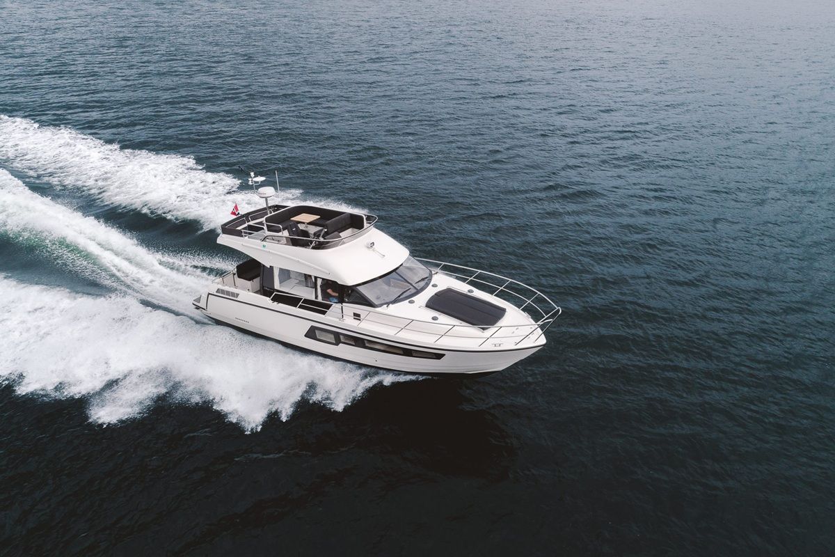 Exterior view of No Name, a Viknes Skilso 39 FLY yacht at Općina Sukošan, Croatia