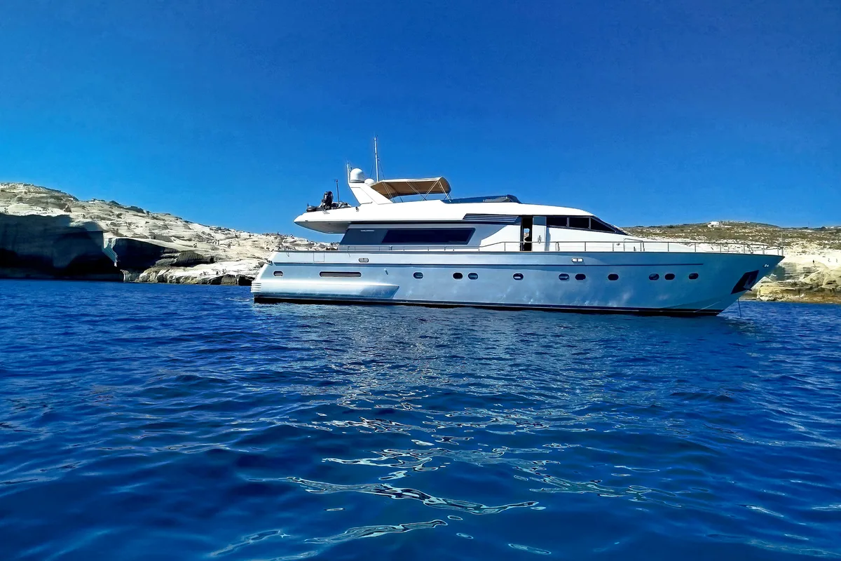MAMMA'S, a Sanlorenzo San Lorenzo SL 82 yacht at Athens, Greece