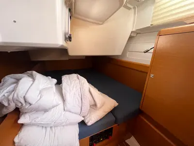 Cabin on KATRINA, a Jeanneau Sun Odyssey 509 sailboat at Općina Sukošan, Croatia