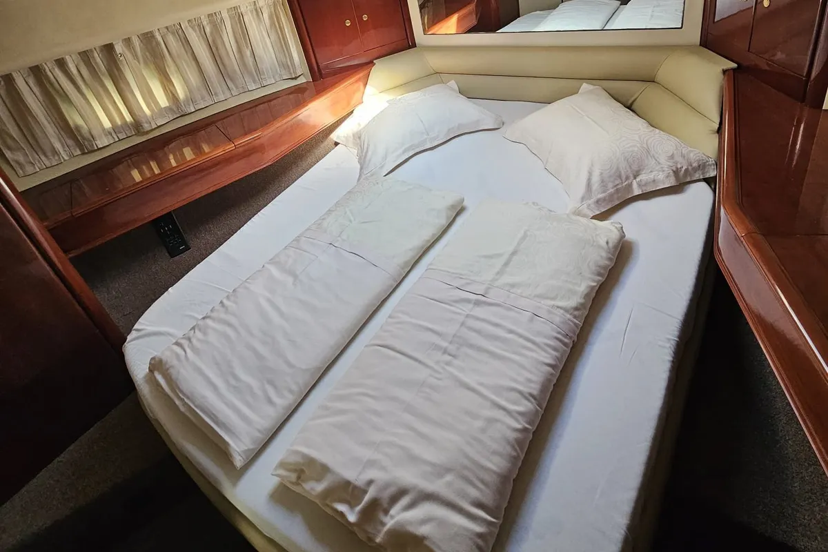 Cabin on Carpe Diem, a Princess Yachts Princess 480 motorboat at Primošten, Croatia
