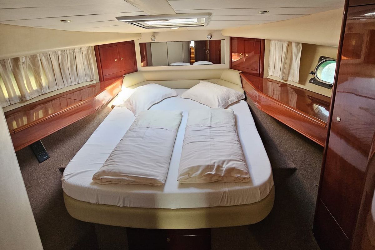 Cabin on Carpe Diem, a Princess Yachts Princess 480 motorboat at Primošten, Croatia