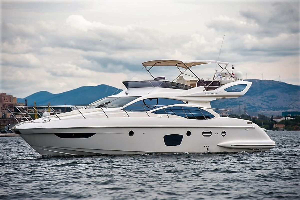 Exterior view of Skyfall MY, a Azimut 47 motorboat at Grad Šibenik, Croatia