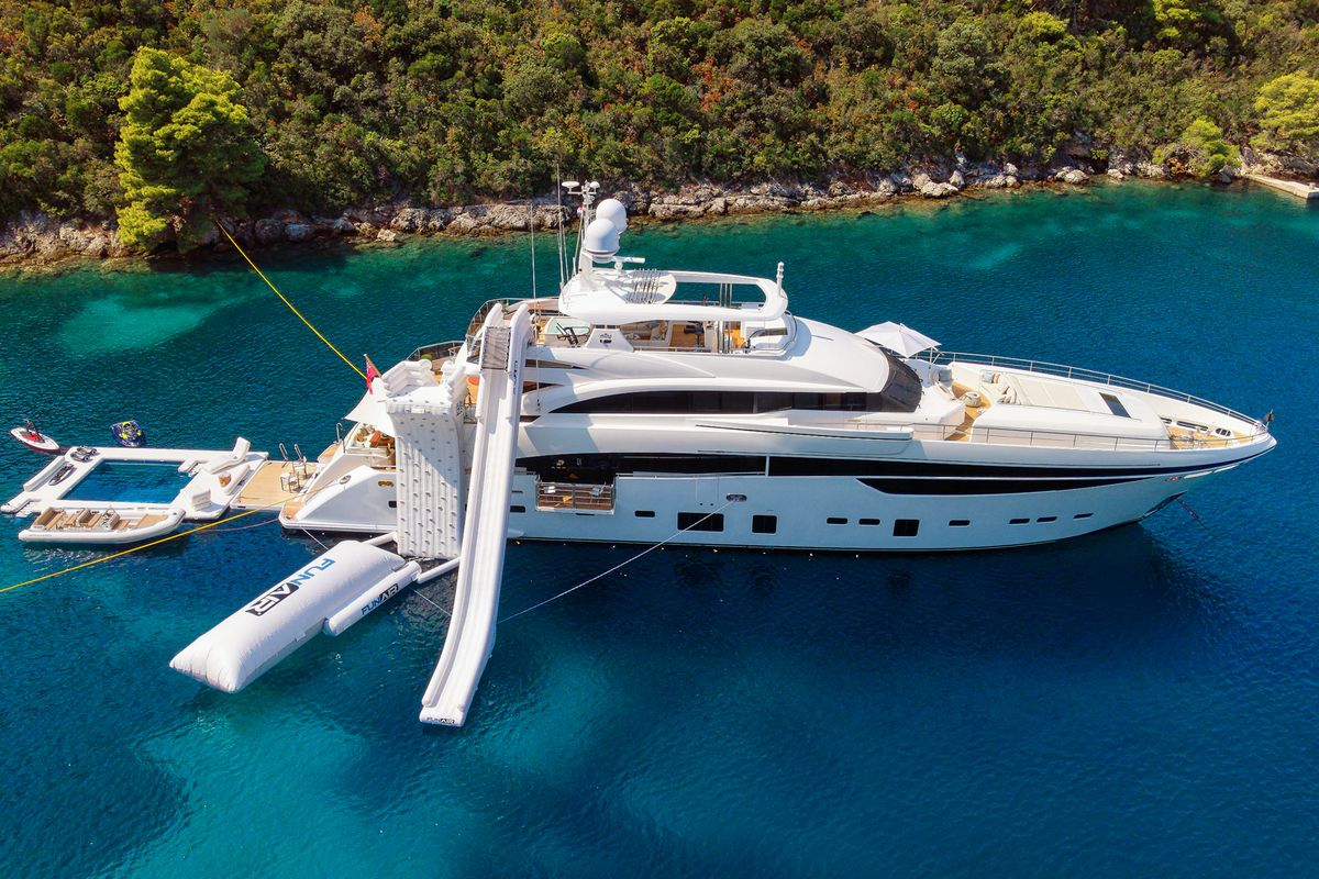 Exterior view of Mirage IV, a Princess Yachts Princess 40 motorboat at Split, Croatia