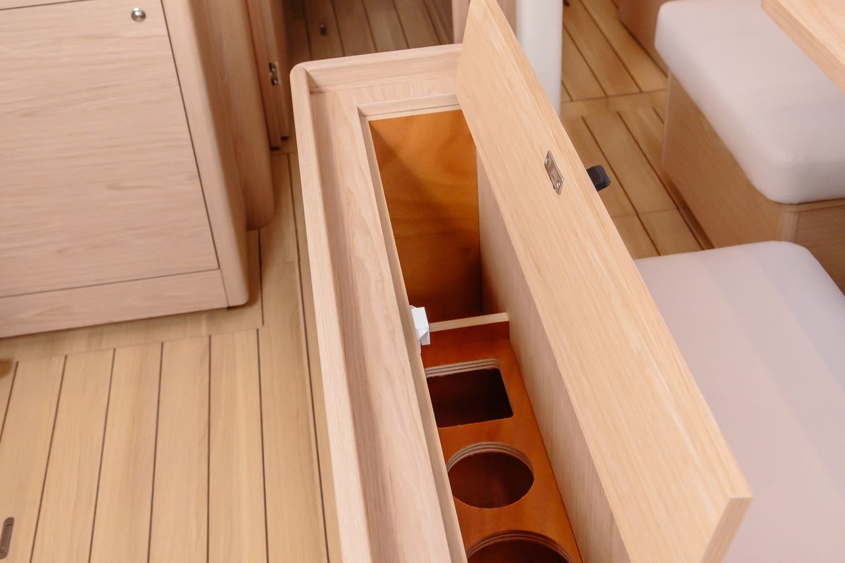Alke - Standard line, a Beneteau Oceanis 46.1 sailboat at Tonnarella, Italy