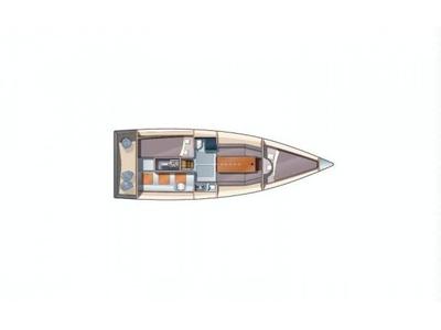 Floor plan of Telika, a Django 770 sailboat at Port Navalo, France