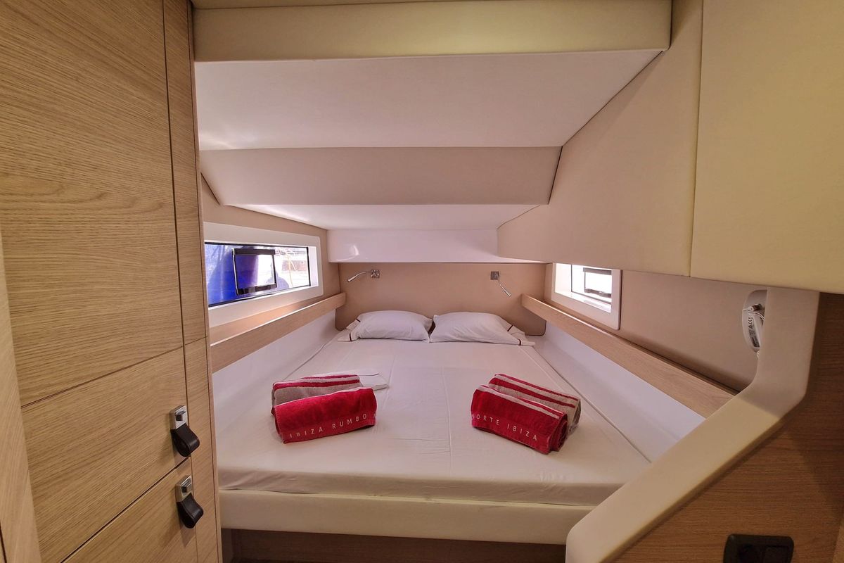 Cabin on HAKUNA, a Aventura Catamarans Aventura 37 catamaran at Sant Antoni de Portmany, Spain
