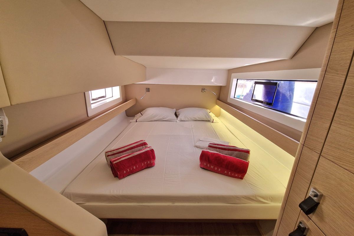 Cabin on HAKUNA, a Aventura Catamarans Aventura 37 catamaran at Sant Antoni de Portmany, Spain