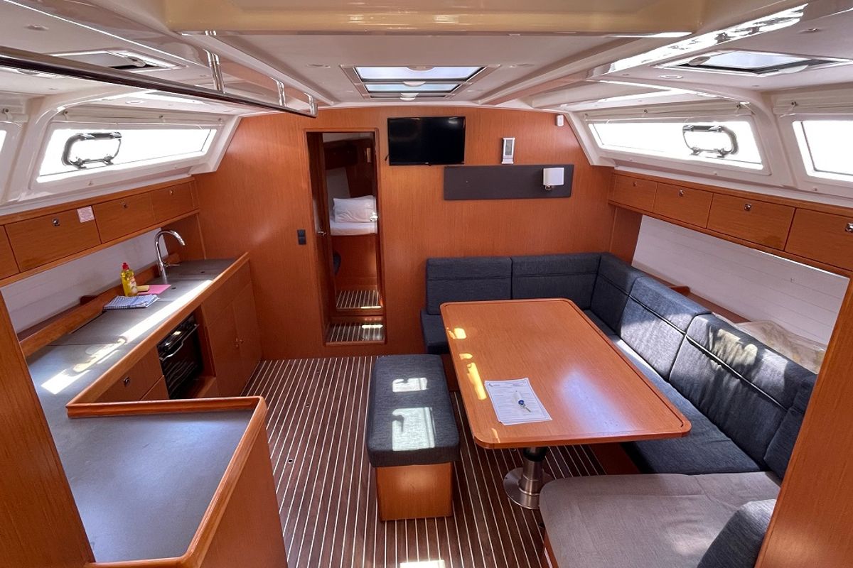 Salon of Alessandra, a Bavaria Cruiser 46 sailboat at Općina Sukošan, Croatia