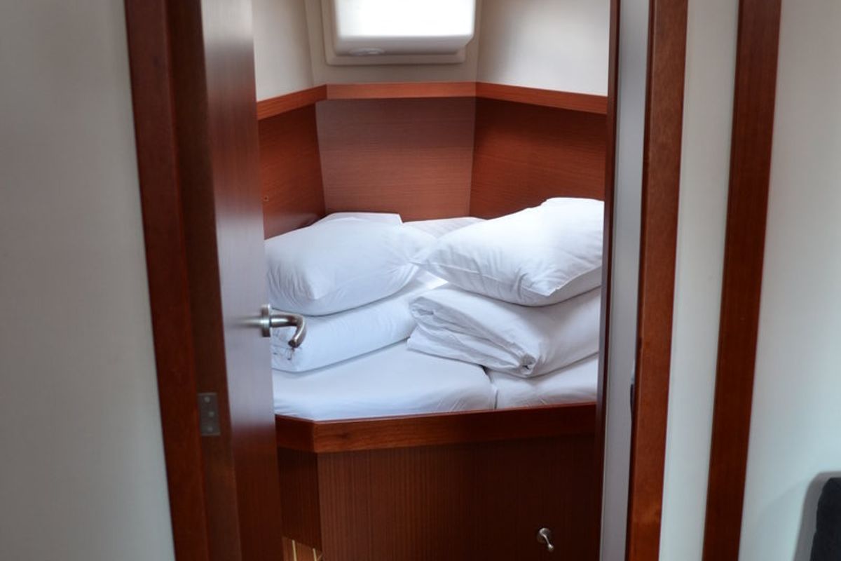 Cabin on Vega, a Hanse Yachts Hanse 415 sailboat at Općina Sukošan, Croatia