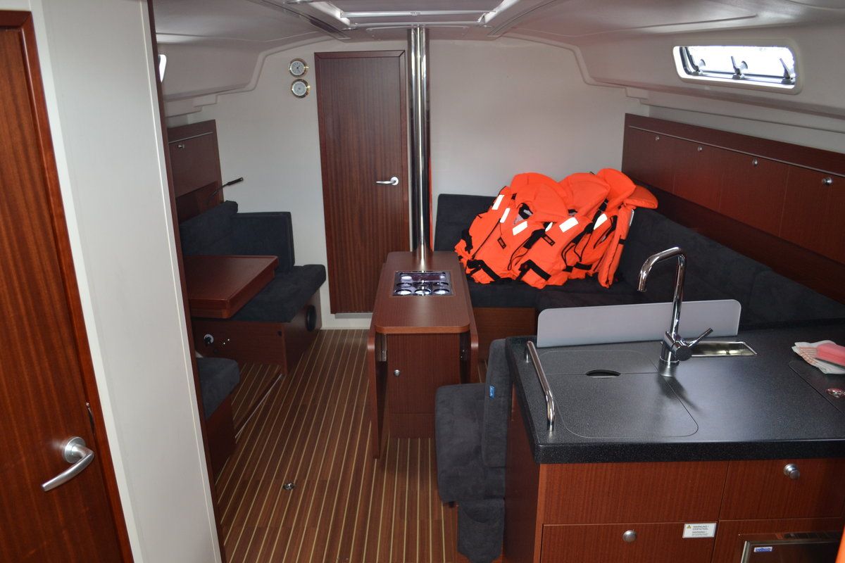 Salon of Vega, a Hanse Yachts Hanse 415 sailboat at Općina Sukošan, Croatia