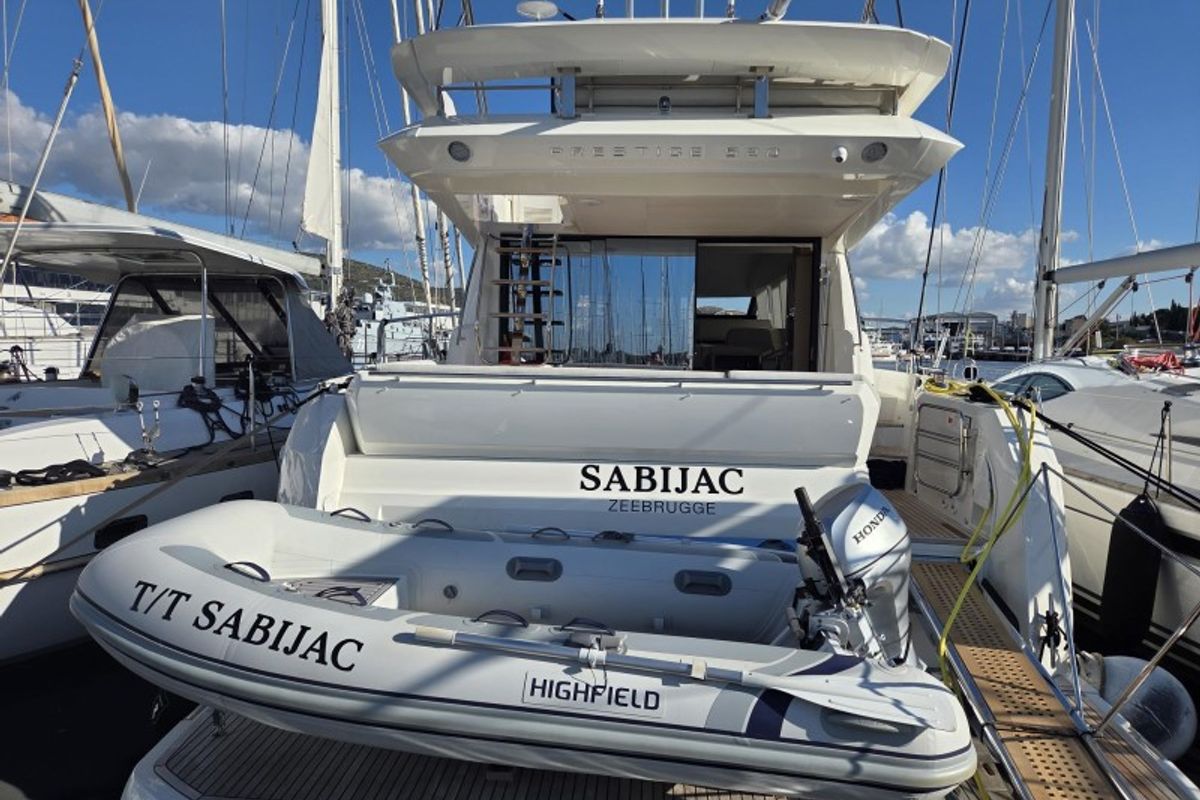 Exterior view of Sabijac, a Jeanneau Prestige 520 Flybridge yacht at Grad Šibenik, Croatia