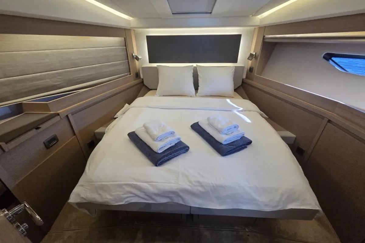 Cabin on Sabijac, a Jeanneau Prestige 520 Flybridge yacht at Grad Šibenik, Croatia