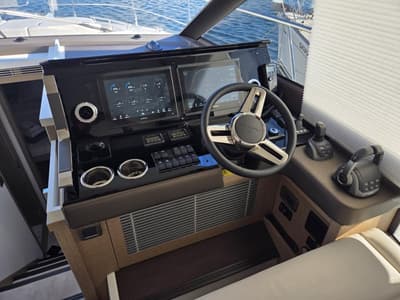 Cockpit of Sabijac, a Jeanneau Prestige 520 Flybridge yacht at Grad Šibenik, Croatia