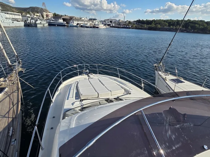 Exterior view of Sabijac, a Jeanneau Prestige 520 Flybridge yacht at Grad Šibenik, Croatia