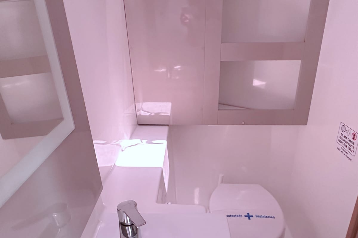 Head on Laja, a Fountaine Pajot Isla 40 catamaran at Palma de Mallorca, Spain