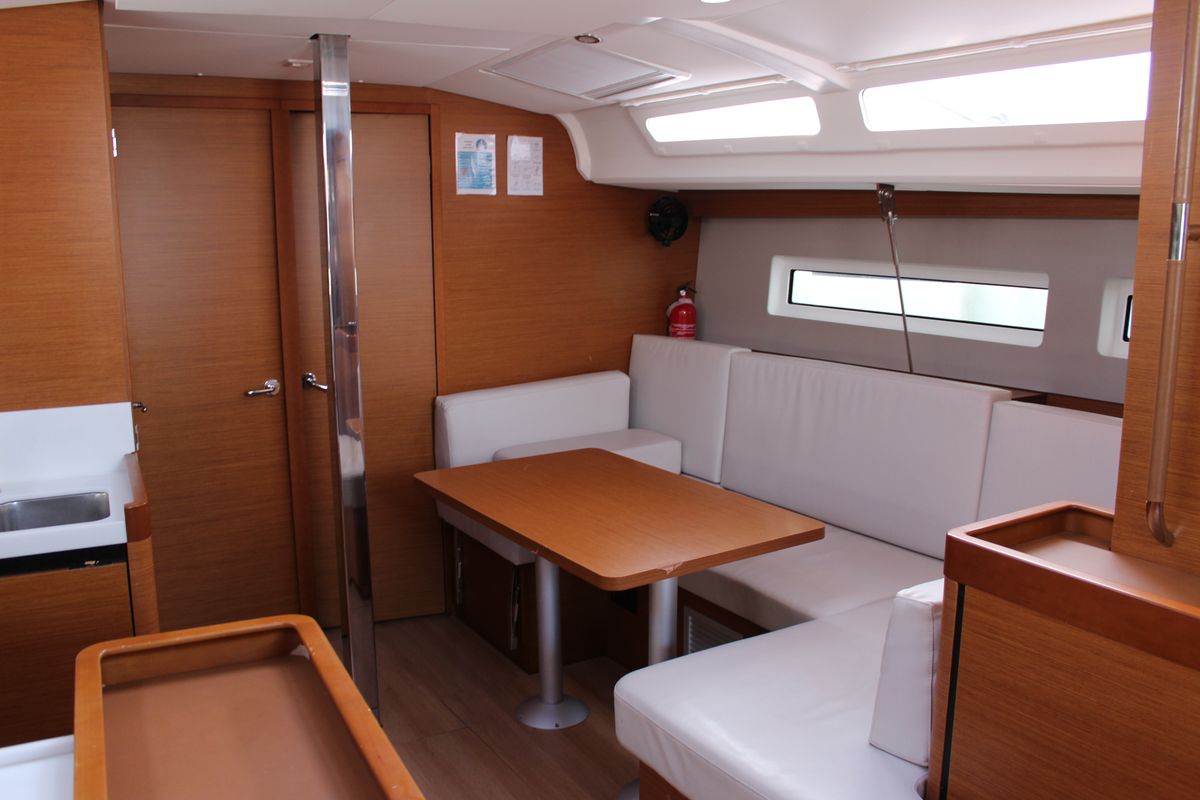 Salon of Sunsail 44 SO Classic, a Jeanneau Sun Odyssey 440 sailboat at Municipal Unit of Lefkada, Greece