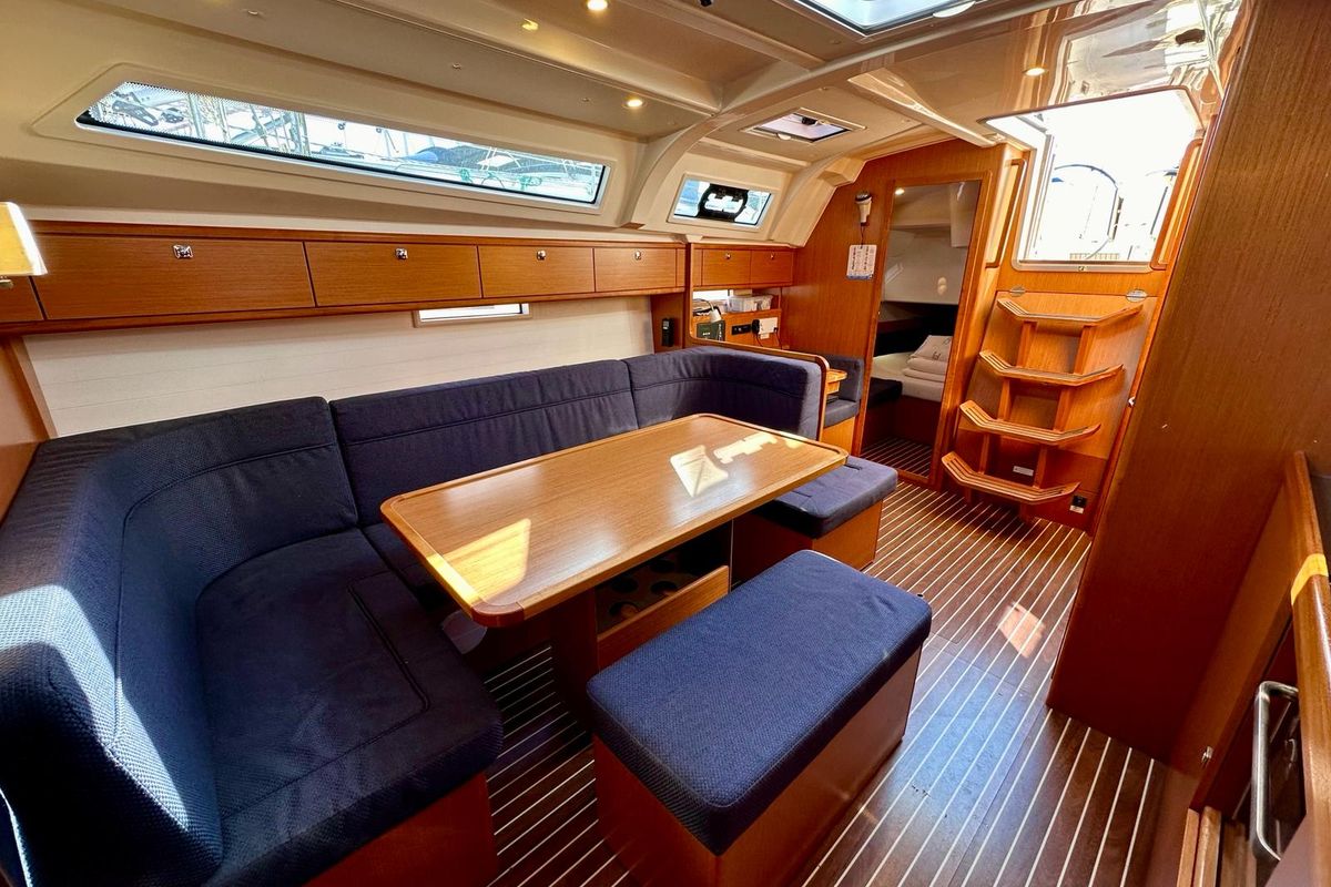 Salon of Pearl, a Bavaria Cruiser 41 sailboat at Općina Sukošan, Croatia