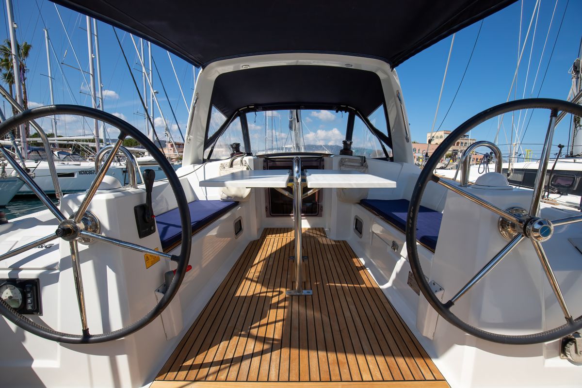 Cockpit of Levante, a Beneteau Oceanis 35.1 sailboat at Tonnarella, Italy