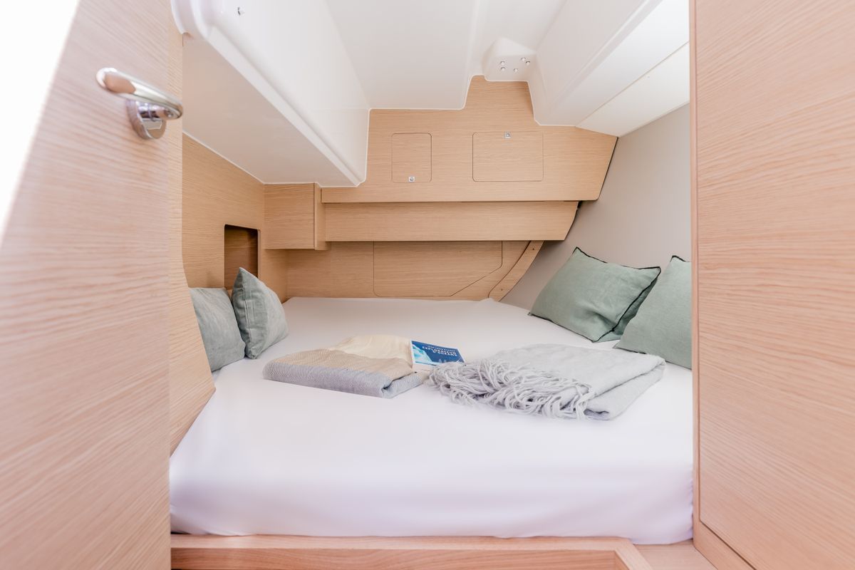 Cabin on Sunsail 37.3 Premium Plus, a Dufour 37 sailboat at Općina Marina, Croatia