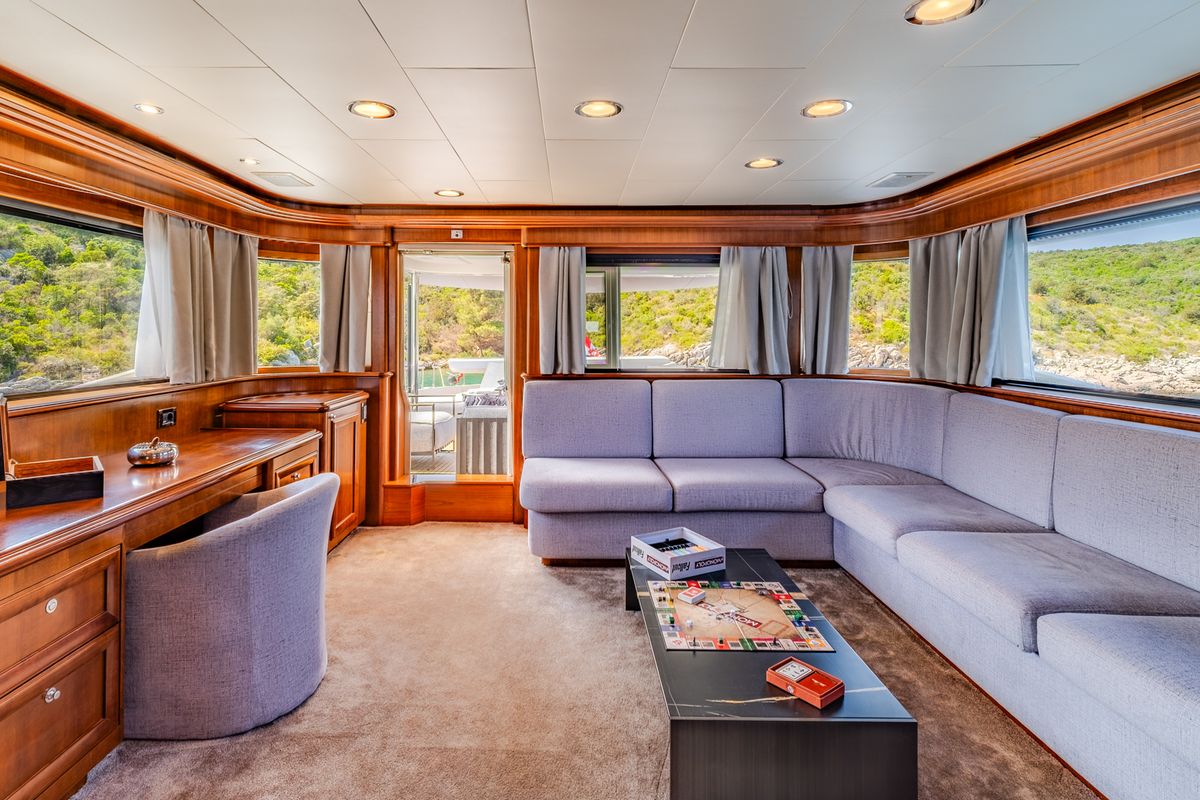 Salon of Klobuk, a Gulet Motoryacht yacht at Grad Kaštela, Croatia