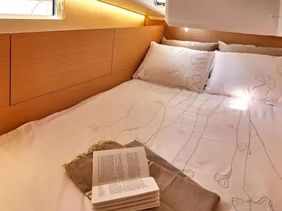 Cabin on Sunsail 410 Classic, a Jeanneau Sun Odyssey 410 sailboat at Gouvia, Greece